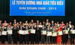 Lễ tuyên dương nhà giáo tiêu biểu giai đoạn 2008 – 2013